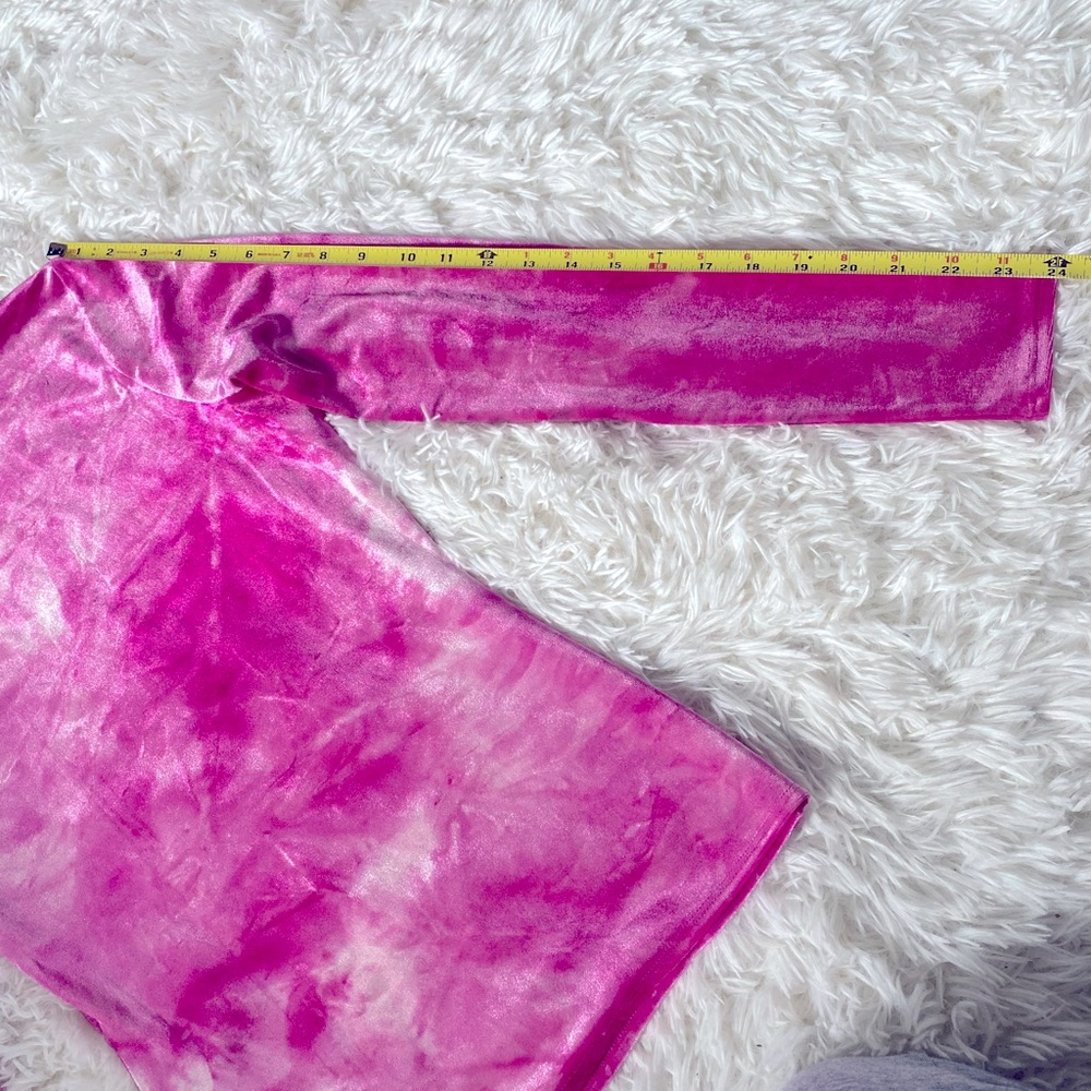 Pink Velvet Tiedye Turtleneck - Picture 6 of 7
